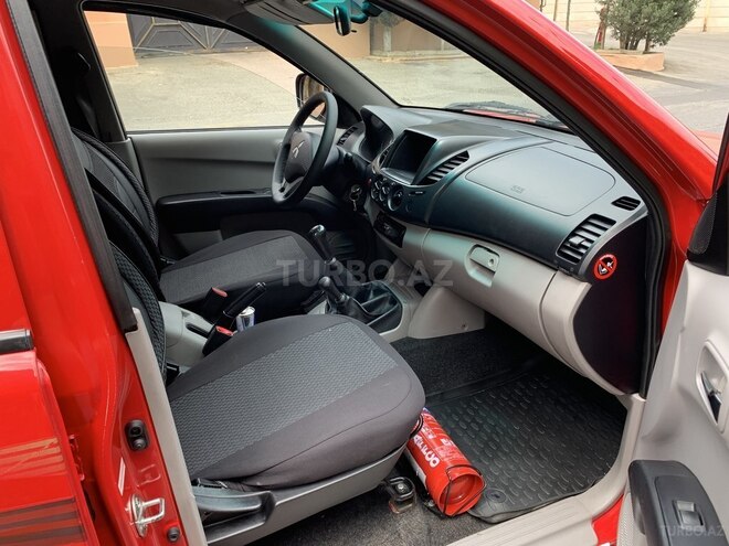 Mitsubishi L200 2013, 185,952 km - 2.5 l - Bakı