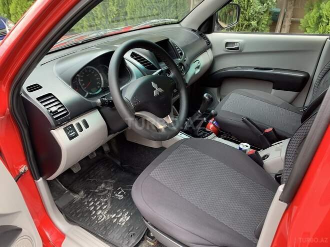 Mitsubishi L200 2013, 185,952 km - 2.5 l - Bakı