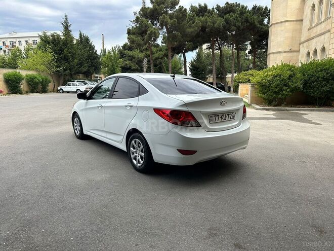 Hyundai Accent 2011, 83,000 km - 1.6 l - Bakı