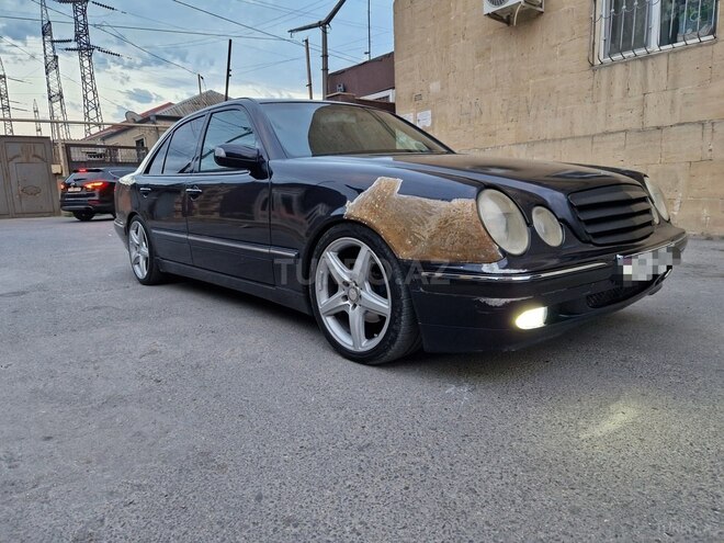 Mercedes E 220 2000, 321,363 km - 2.2 l - Bakı