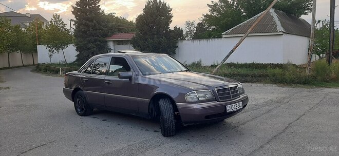 Mercedes C 220 1996, 500,000 km - 2.2 l - Bakı