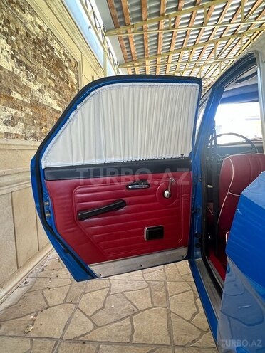 GAZ 24 1981, 66,000 km - 2.4 l - Bakı