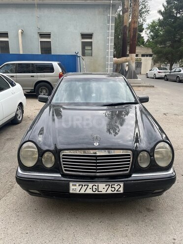 Mercedes E 230 1996, 259,000 km - 2.3 l - Bakı