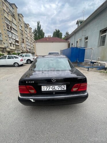 Mercedes E 230 1996, 259,000 km - 2.3 l - Bakı