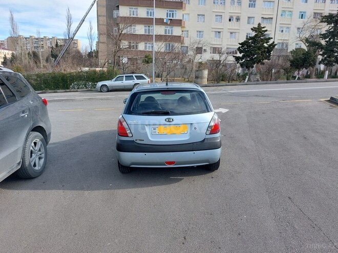 Kia Rio 2005, 285,000 km - 1.5 л - Bakı