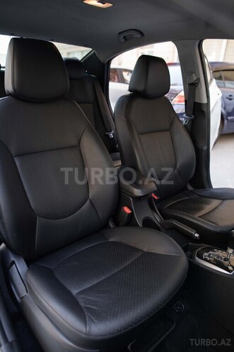 Hyundai Accent 2015, 131,000 km - 1.6 l - Bakı