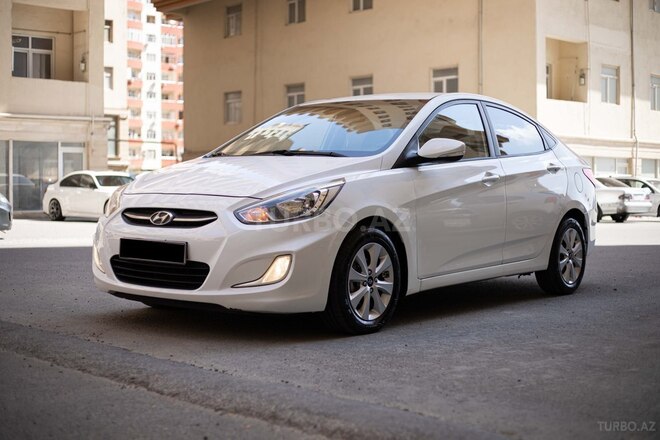 Hyundai Accent 2015, 131,000 km - 1.6 l - Bakı