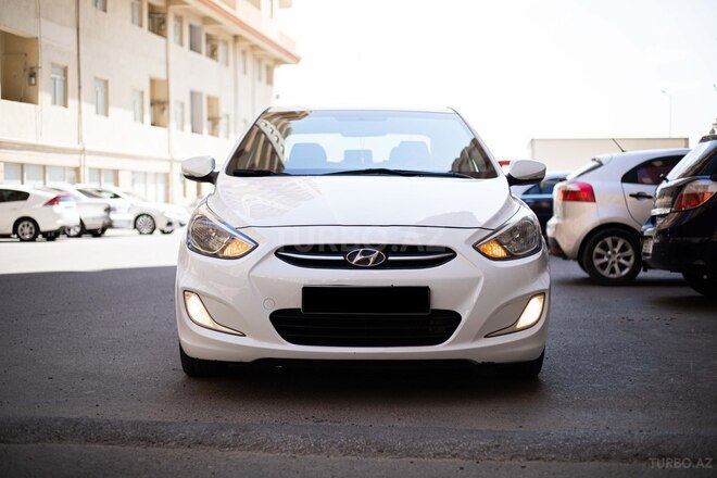 Hyundai Accent 2015, 131,000 km - 1.6 l - Bakı