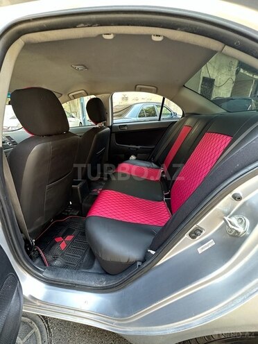 Mitsubishi Lancer 2010, 243,000 km - 2.0 л - Bakı