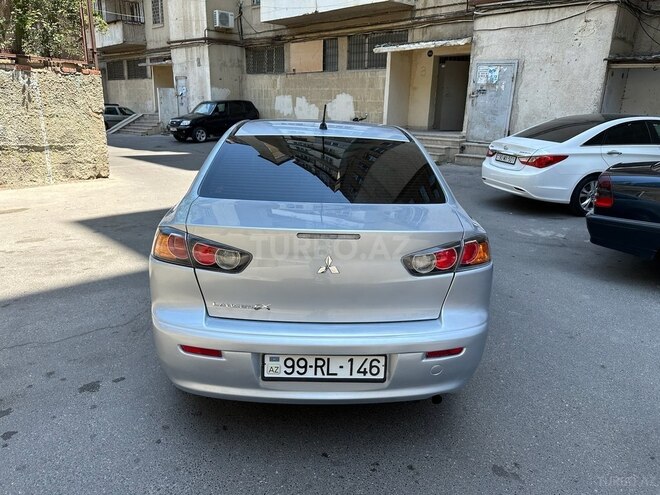 Mitsubishi Lancer 2010, 243,000 km - 2.0 л - Bakı
