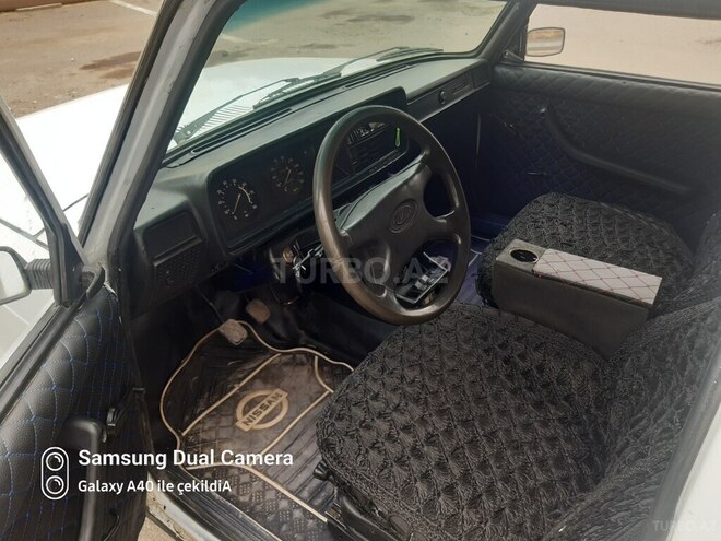 LADA (VAZ) 2107 2003, 26,869 km - 1.6 л - Yevlax