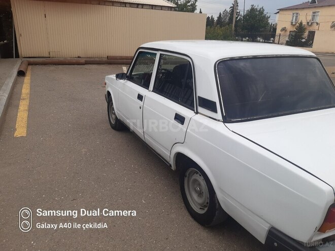 LADA (VAZ) 2107 2003, 26,869 km - 1.6 л - Yevlax