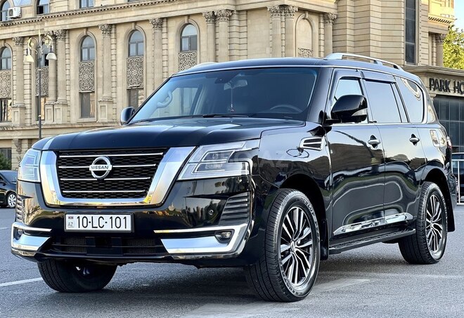 Nissan Patrol 2010, 192,121 km - 5.6 l - Bakı