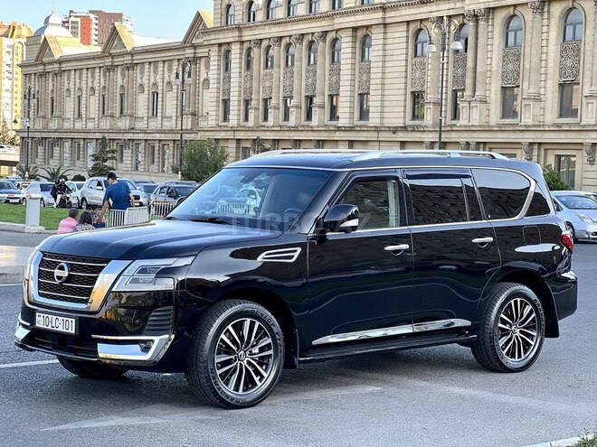 Nissan Patrol 2010, 192,121 km - 5.6 l - Bakı
