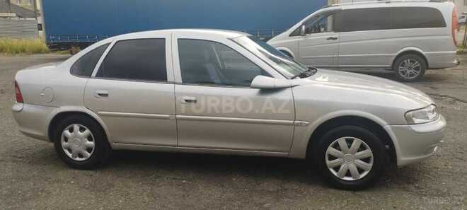 Opel Vectra 1996, 215,000 km - 1.6 l - Şəmkir