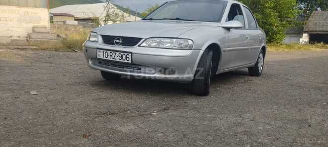 Opel Vectra 1996, 215,000 km - 1.6 l - Şəmkir