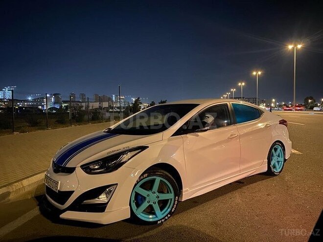 Hyundai Elantra 2015, 186,000 km - 1.6 l - Bakı