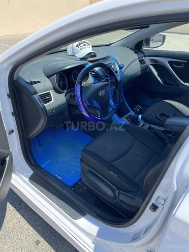 Hyundai Elantra 2015, 186,000 km - 1.6 l - Bakı