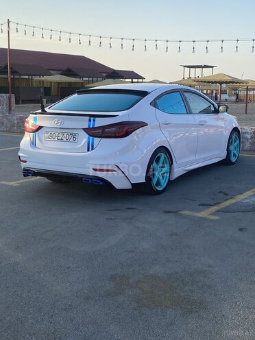 Hyundai Elantra 2015, 186,000 km - 1.6 l - Bakı
