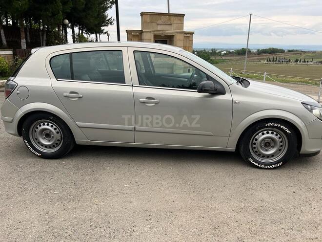 Opel Astra 2007, 198,000 km - 1.4 л - Ağstafa