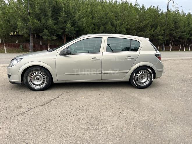 Opel Astra 2007, 198,000 km - 1.4 л - Ağstafa