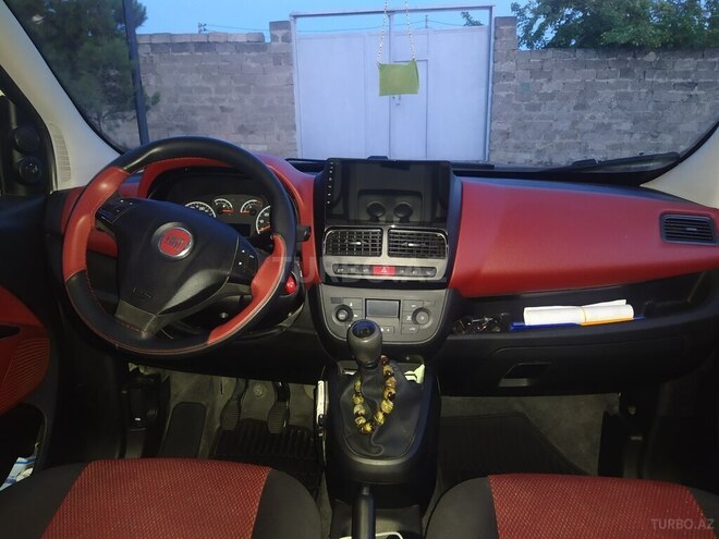 Fiat Doblo 2012, 110,223 km - 1.4 l - Bakı