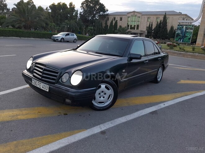 Mercedes E 230 1996, 257,000 km - 2.3 l - Sumqayıt