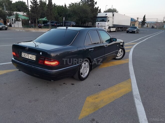 Mercedes E 230 1996, 257,000 km - 2.3 l - Sumqayıt