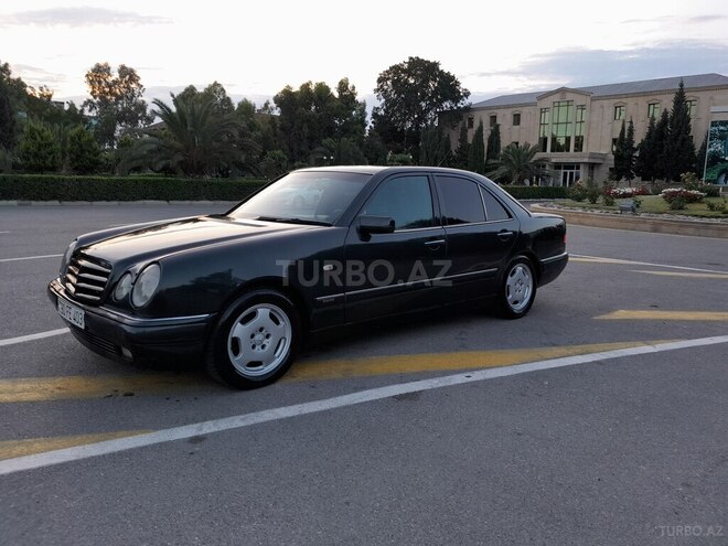 Mercedes E 230 1996, 257,000 km - 2.3 l - Sumqayıt