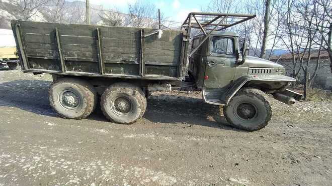 Ural  1989, 180,000 km - 11.0 l - İsmayıllı