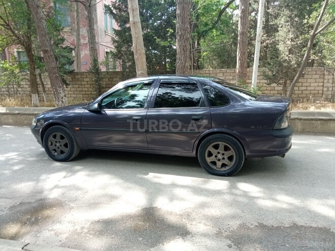 Opel Vectra 1996, 324,517 km - 1.6 л - Sumqayıt