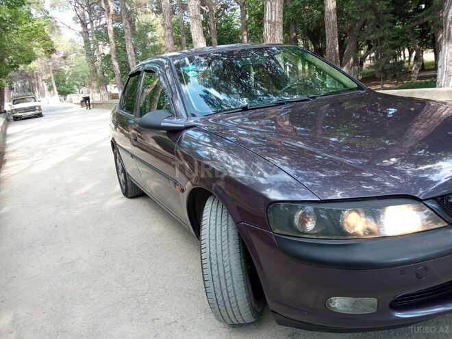 Opel Vectra 1996, 324,517 km - 1.6 л - Sumqayıt