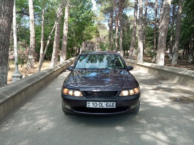 Opel Vectra 1996, 324,517 km - 1.6 л - Sumqayıt