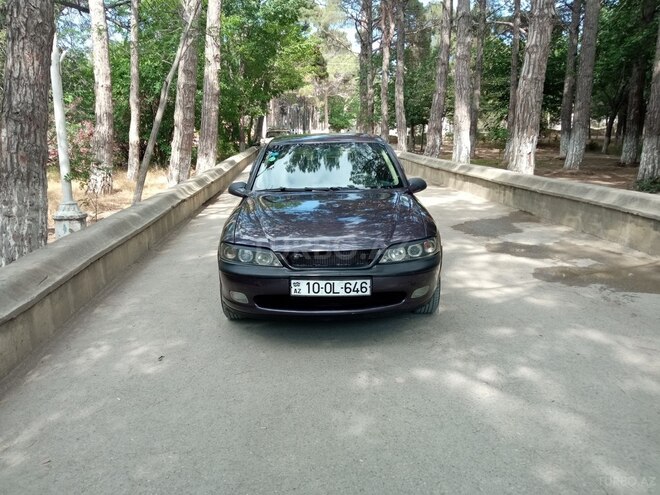 Opel Vectra 1996, 324,517 km - 1.6 л - Sumqayıt