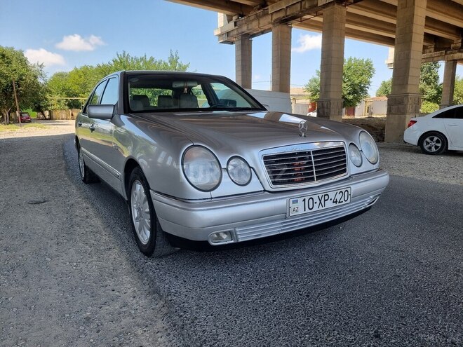 Mercedes E 240 1998, 300,000 km - 2.4 l - Bakı