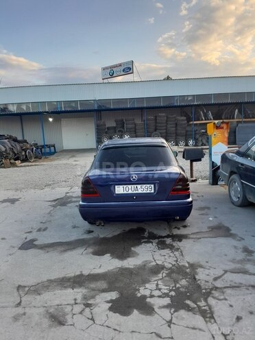 Mercedes C 220 1995, 243,728 km - 2.2 л - Xaçmaz
