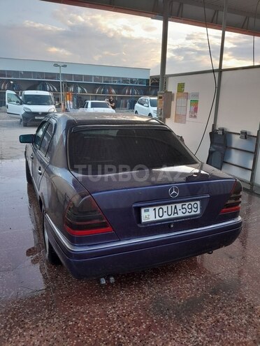 Mercedes C 220 1995, 243,728 km - 2.2 л - Xaçmaz