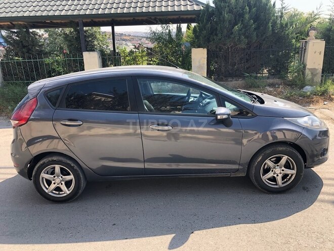 Ford Fiesta 2010, 214,242 km - 1.4 l - Bakı