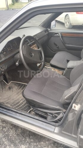 Mercedes E 230 1990, 580,000 km - 2.3 l - Ağdam