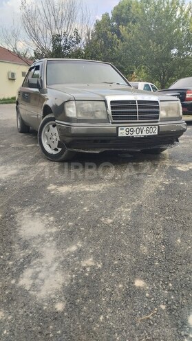 Mercedes E 230 1990, 580,000 km - 2.3 l - Ağdam