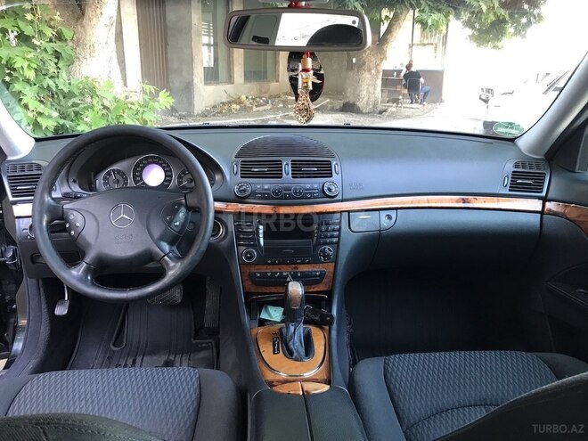 Mercedes E 240 2002, 187,927 km - 2.6 l - Dəliməmmədli