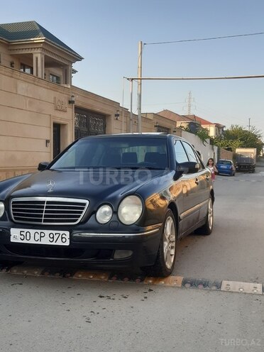 Mercedes E 270 2000, 400,000 km - 2.7 l - Bakı