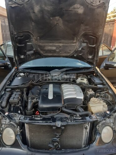 Mercedes E 270 2000, 400,000 km - 2.7 l - Bakı