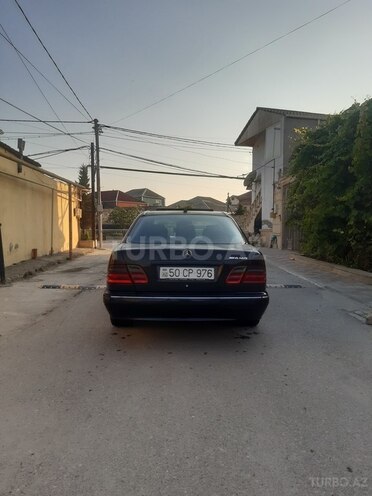 Mercedes E 270 2000, 400,000 km - 2.7 l - Bakı