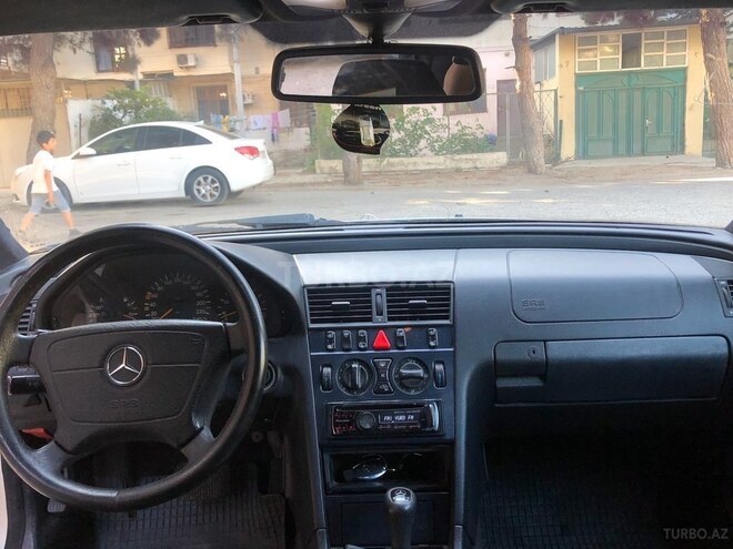 Mercedes C 180 1999, 300,000 km - 1.8 л - Bakı
