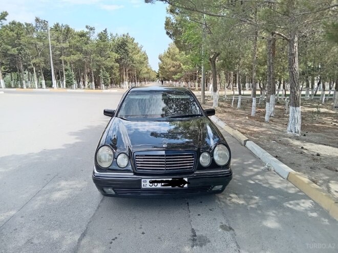 Mercedes E 230 1996, 300,000 km - 2.3 л - Sumqayıt