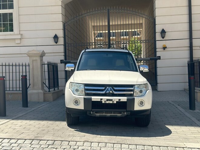 Mitsubishi Pajero 2007, 214,000 km - 3.0 l - Bakı