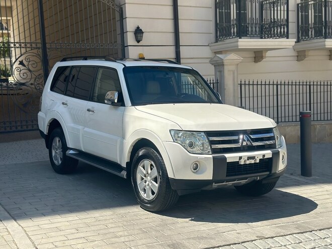 Mitsubishi Pajero 2007, 214,000 km - 3.0 l - Bakı