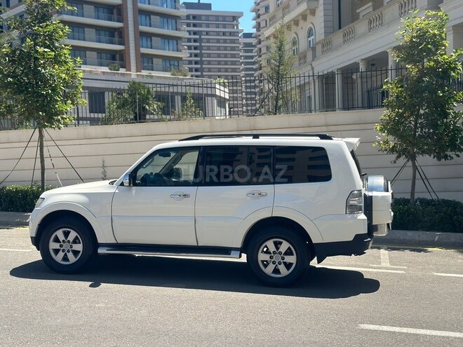 Mitsubishi Pajero 2007, 214,000 km - 3.0 l - Bakı