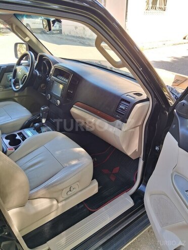 Mitsubishi Pajero 2008, 180,000 km - 3.0 л - Bakı